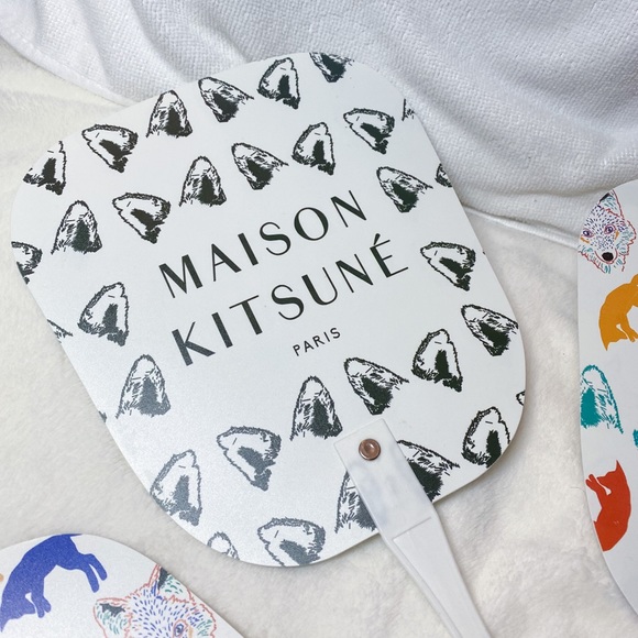 new Maison Kitsune decorative fans - Picture 3 of 5